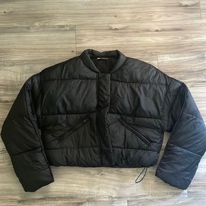 Women’s cropped puffer coat from Zara.